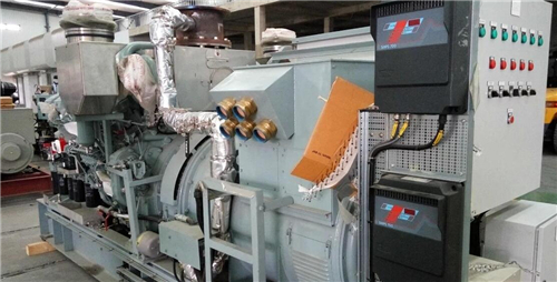 三菱S6R柴油發動機缸套、活塞、連桿的解體檢修