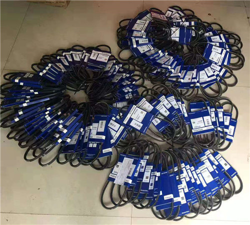 六缸珀金斯發動機皮帶